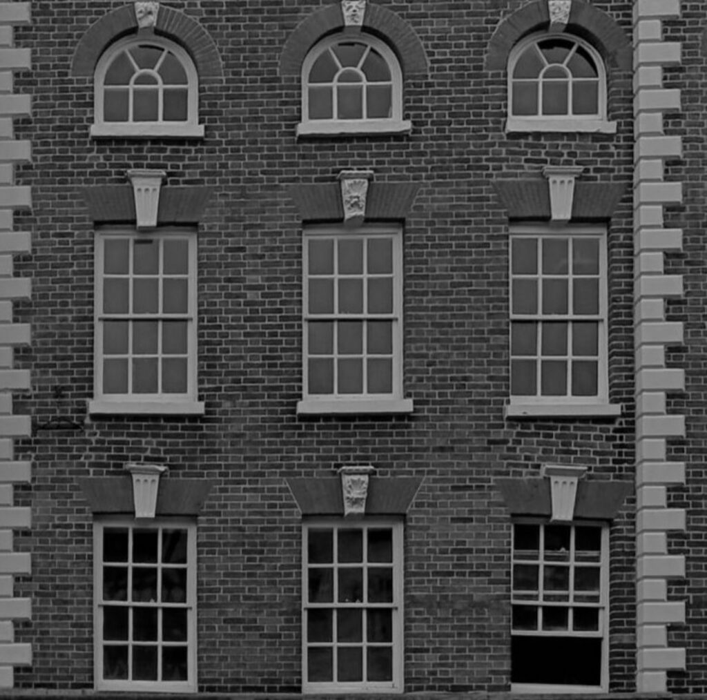 15 Load St., photograph 1