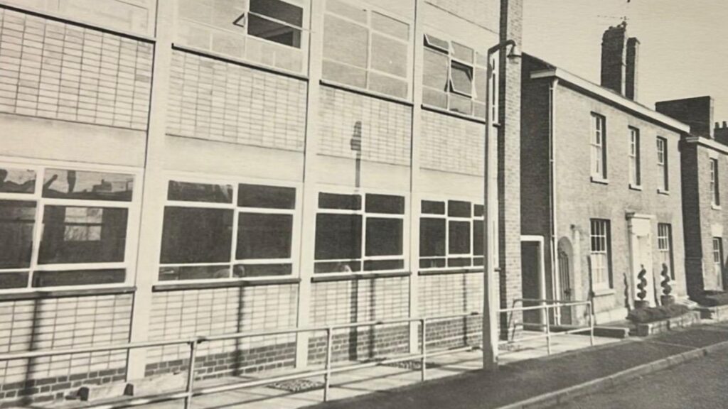 The Mellows, photograph 11
